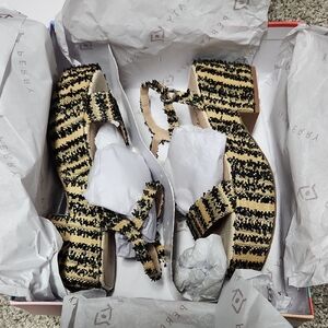 NEW Katy Perry The Busy Bee Strappy Size 8.5